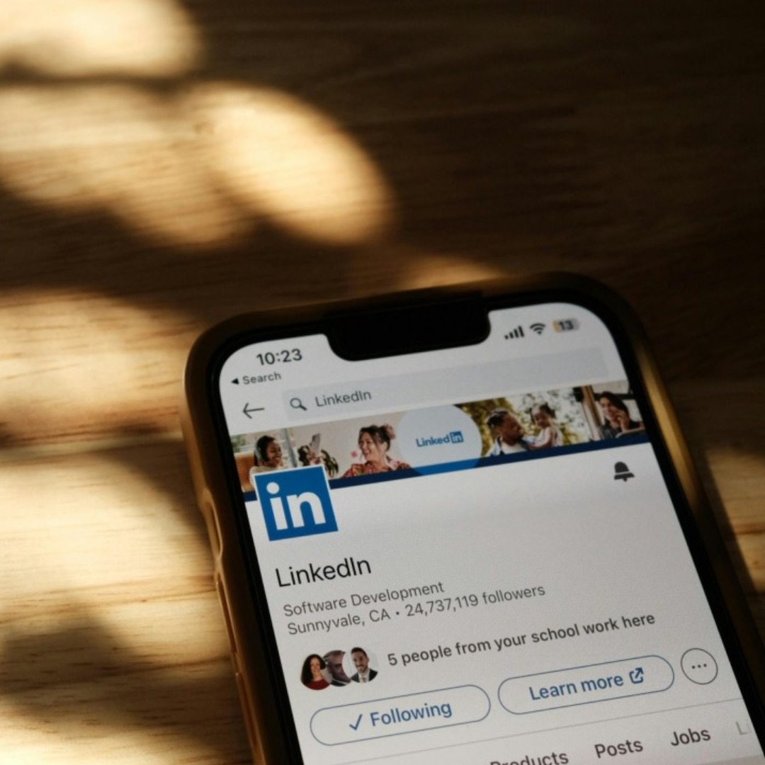 8 How a Teenager Can Make and Publish a LinkedIn Profile